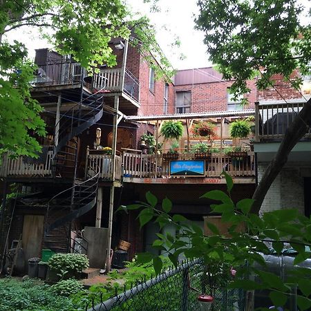 Gite L'Imprevu Montreal Bagian luar foto