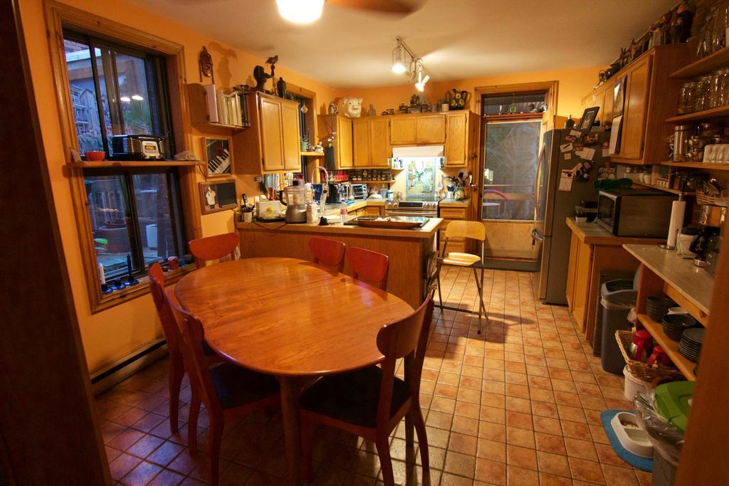 Gite L'Imprevu Montreal Bagian luar foto